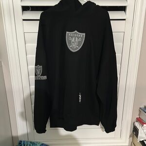 Black Raiders Sweatshirts with Iconic Logo